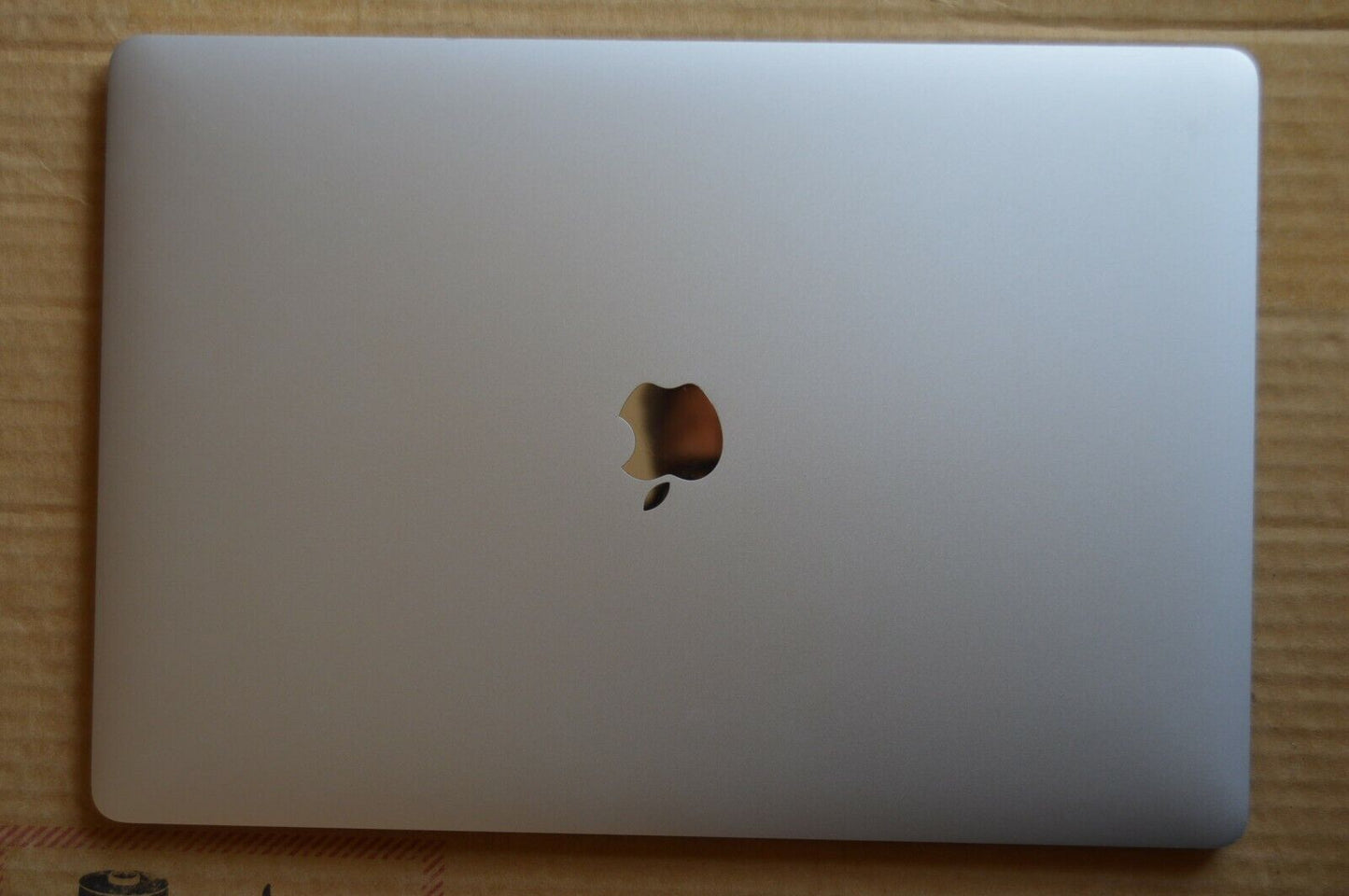 Used MacBook Pro 2019 Core i7 (15-inch, 16GB RAM, 512GB SSD, 2.3 GHz,4 GB Graphic card) Touchbar
